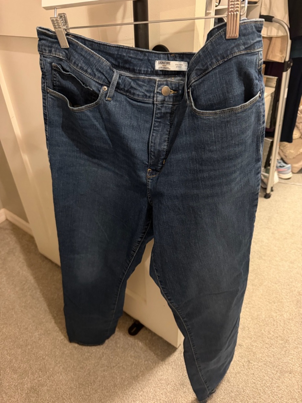 Levi's Women's Straight Leg Jeans in Dark Blue Wash